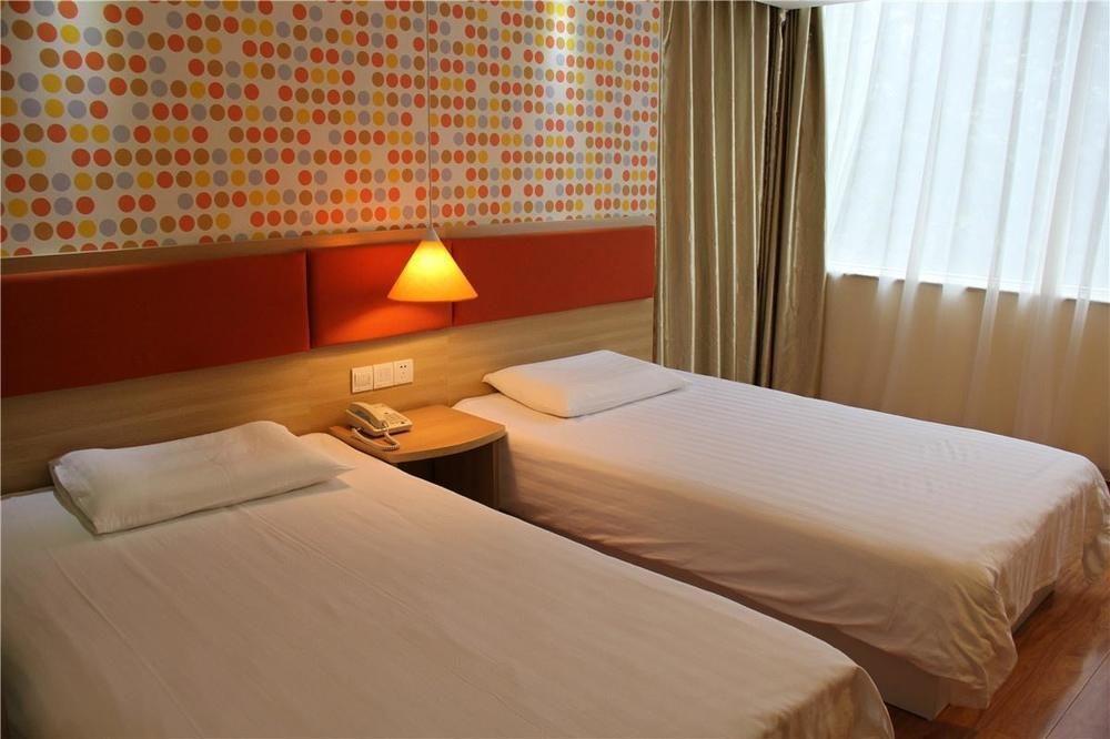 Home Inn Chengdu Kuanzhai Alley New City Square Εξωτερικό φωτογραφία