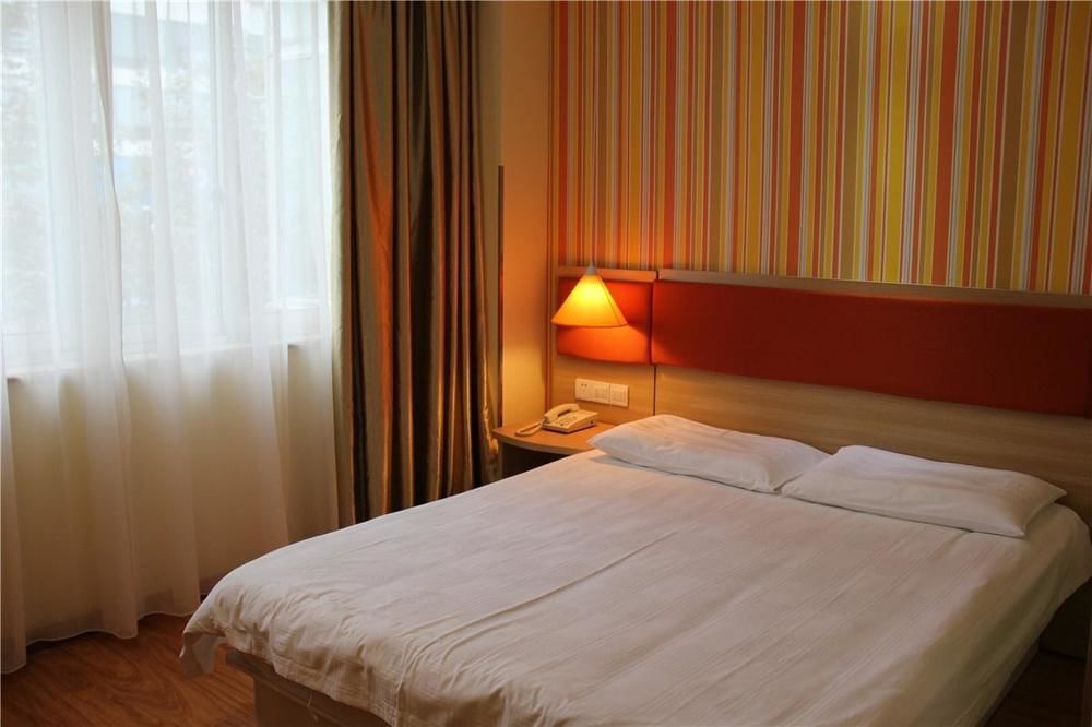 Home Inn Chengdu Kuanzhai Alley New City Square Εξωτερικό φωτογραφία