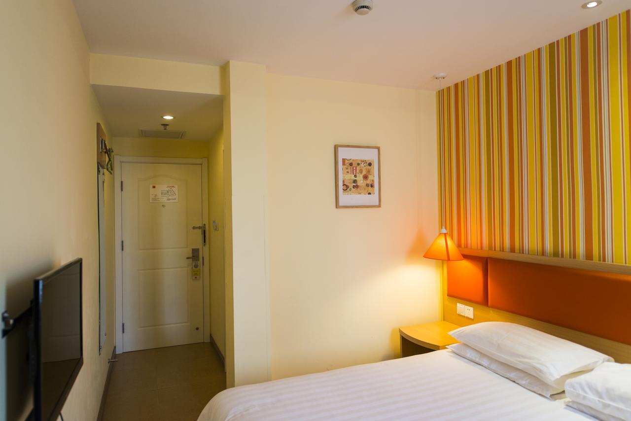 Home Inn Chengdu Kuanzhai Alley New City Square Εξωτερικό φωτογραφία