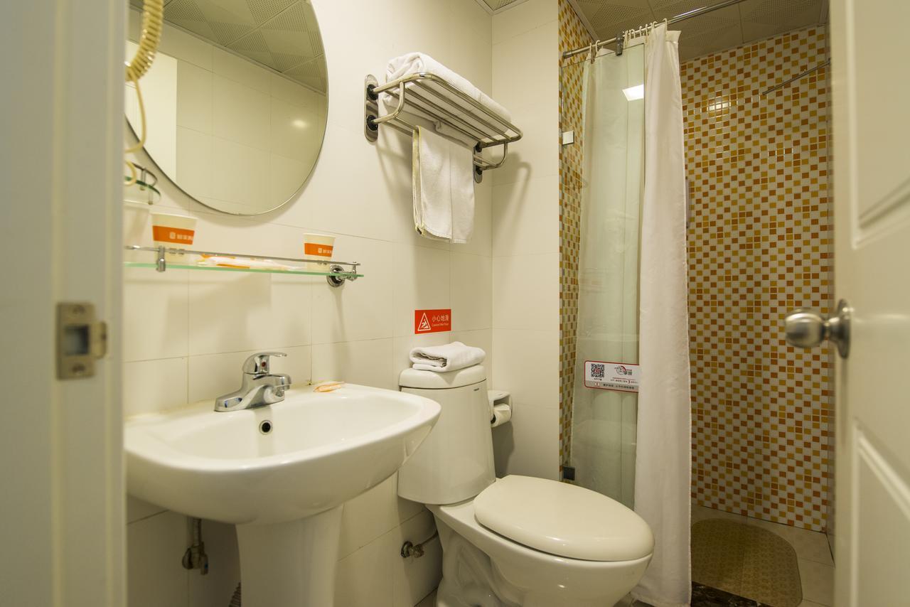 Home Inn Chengdu Kuanzhai Alley New City Square Εξωτερικό φωτογραφία